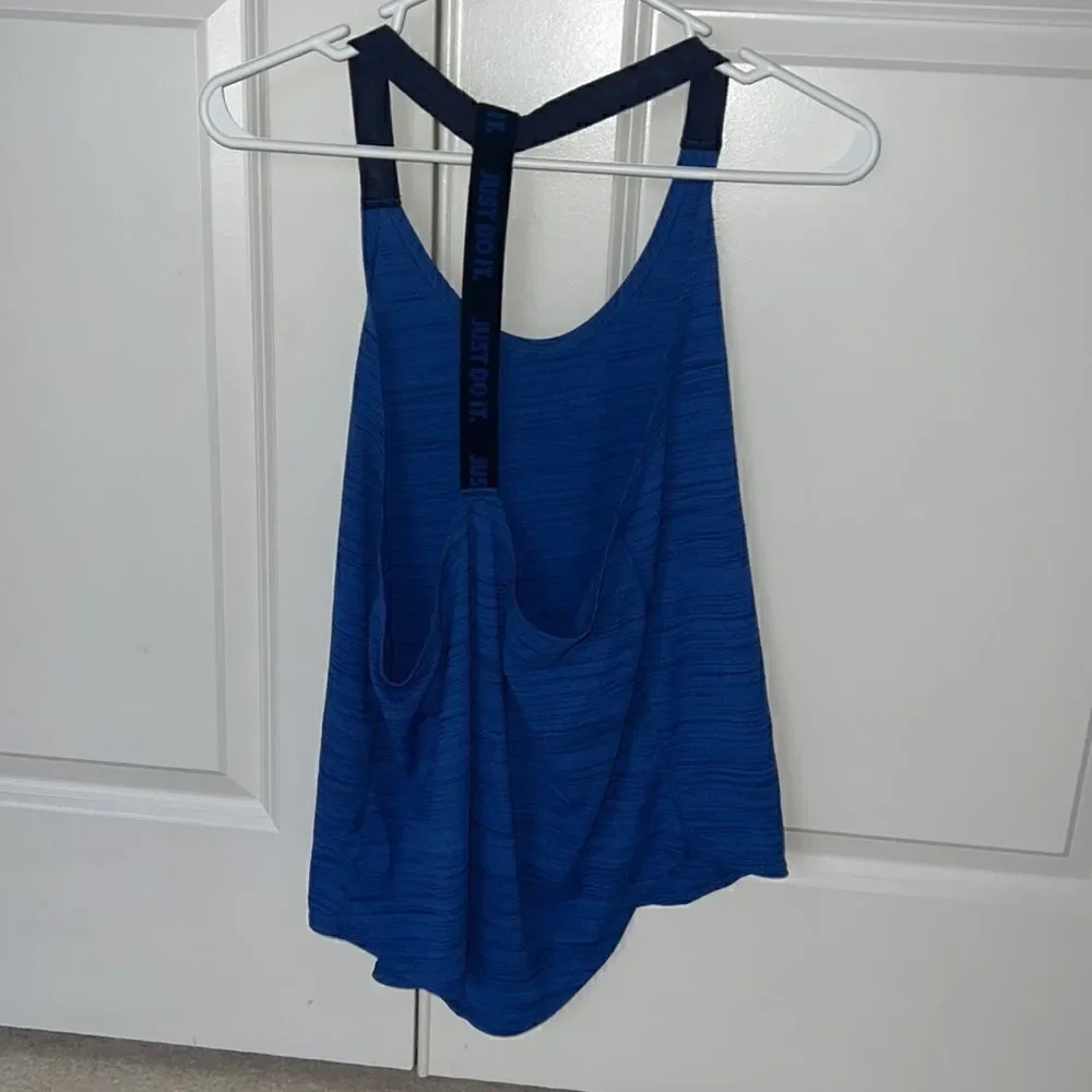 NIKE Elastika Tank 💙